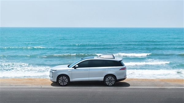 再战问界 全新腾势N8L官图发布:比大哥N9年轻多了