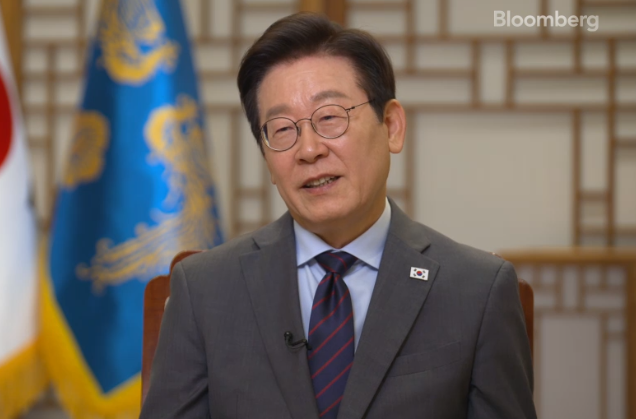 李在明接受采访 视频截图