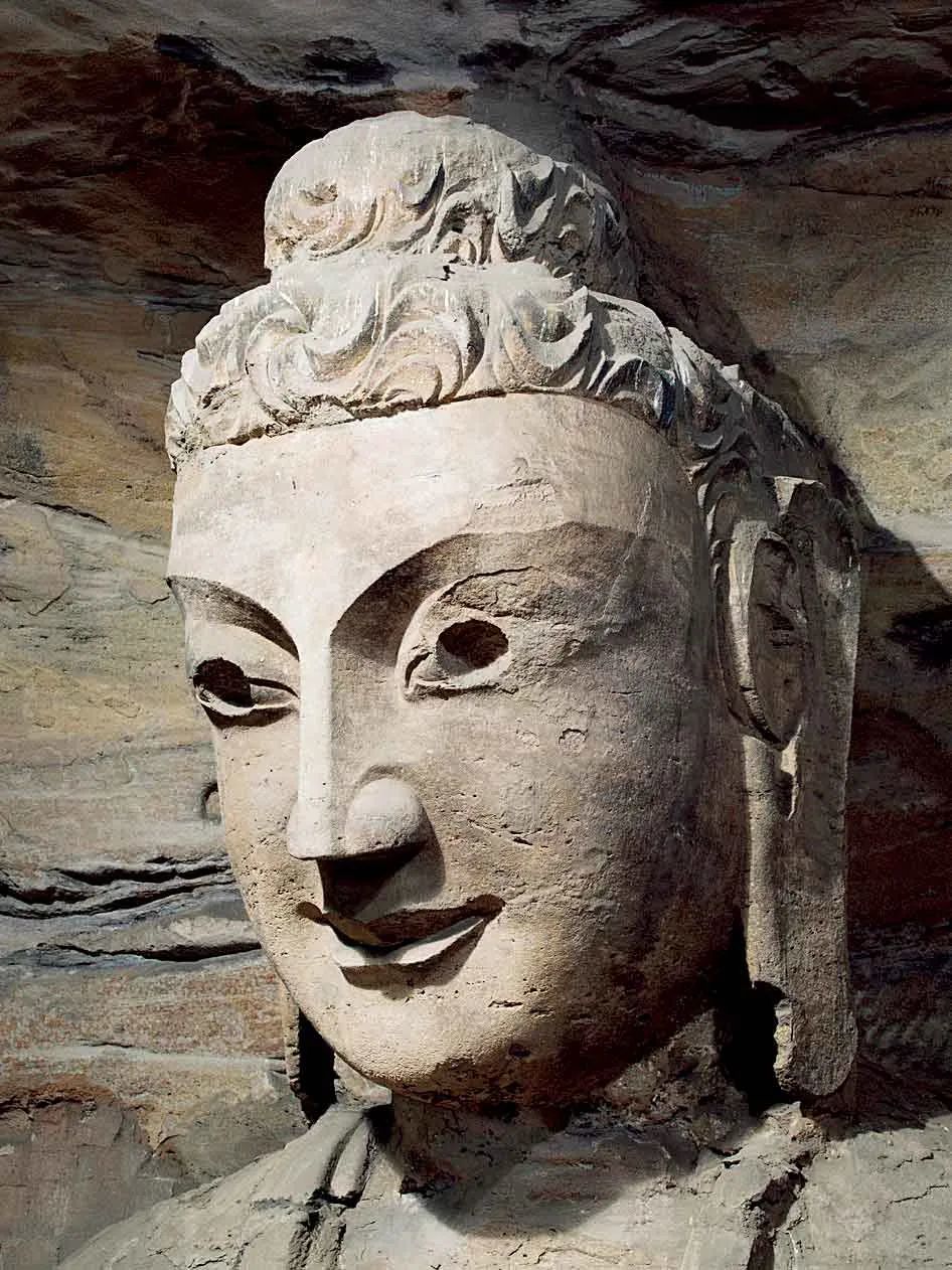 云冈第16窟佛像,眼球已经不存。