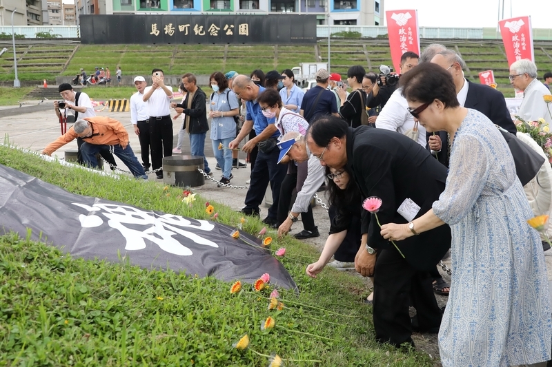 去年10月,“2024年50年代白色恐怖政治受难者追思慰灵大会”在台北市马场町纪念公园举行。 IC Photo