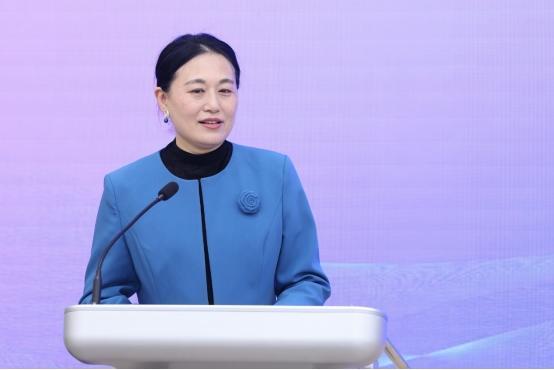 ▲张爱玲（图片来源：北京语言大学网站）