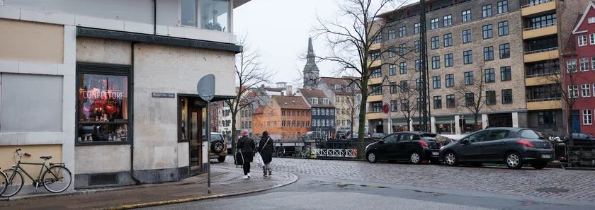 便携中画幅的极致影像 富士GFX100RF评测