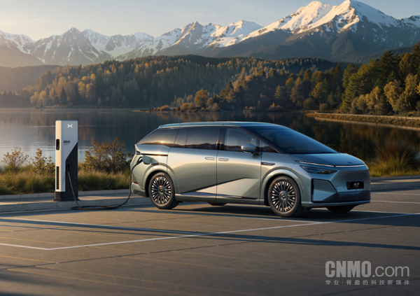 小鹏X9超级增程