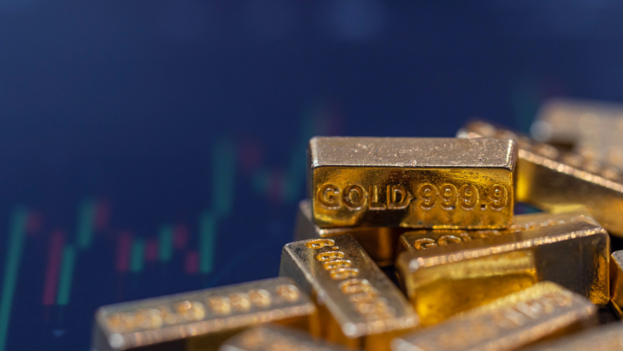 金价狂飙，8家黄金企业去年赚了408亿！湖南黄金要扩产56%，西部黄金扭亏为盈