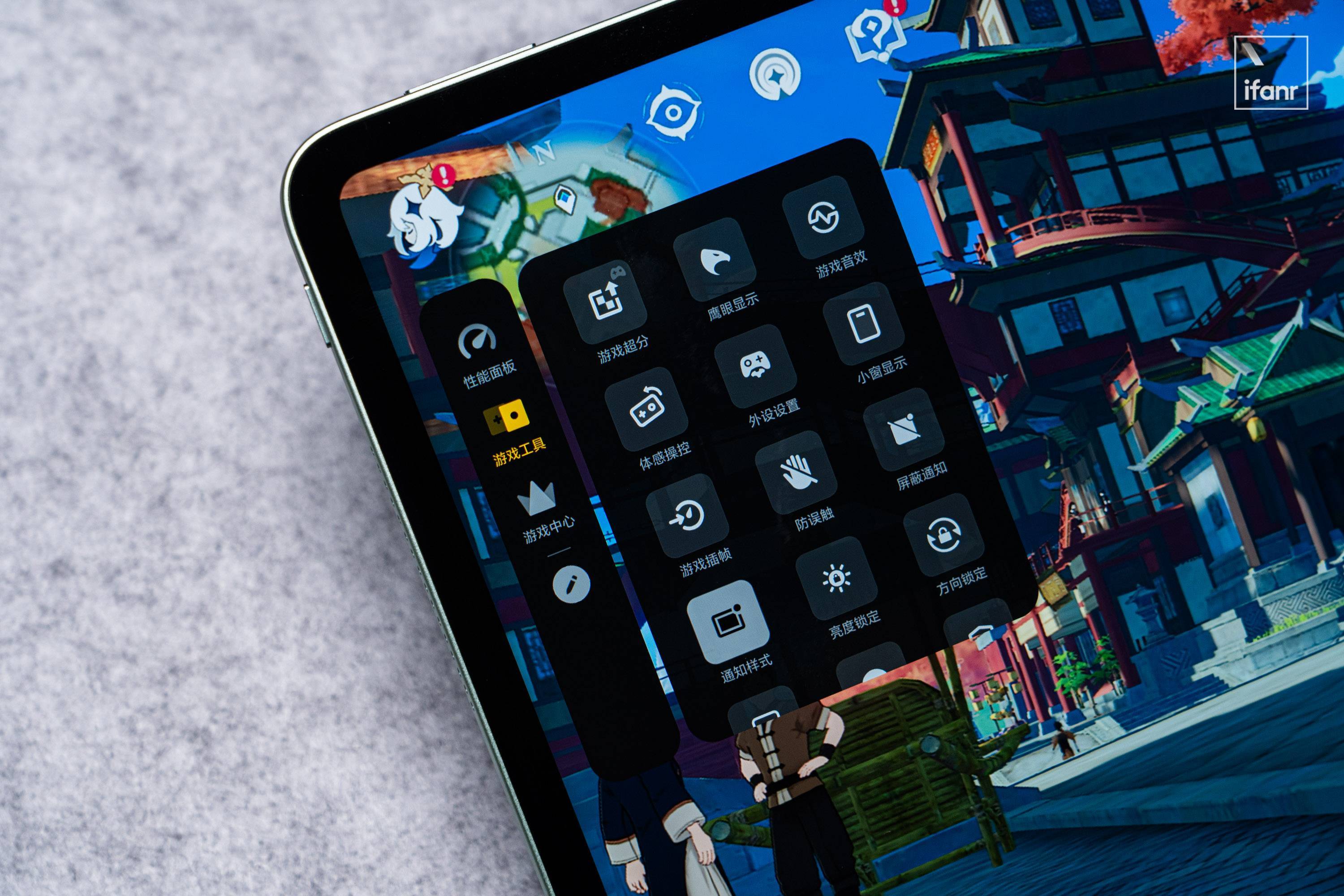 iQOO Pad 5 Pro:专注打游戏,也当生产力 | 新品画报