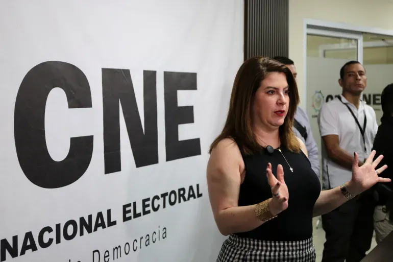 ◆洪都拉斯国家选举委员会顾问科塞特·洛佩兹因泄露的录音而受到审查。