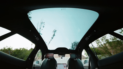 小米 YU7 首测:当一台性能猛兽,开启了顾家模式