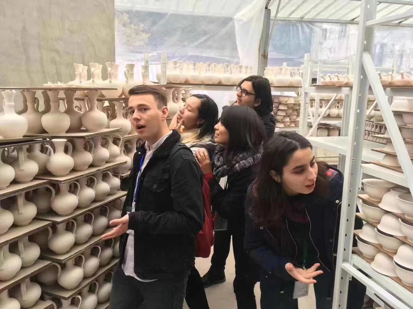 杰凯在中国旅游。