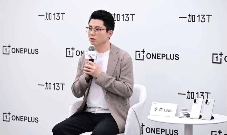 对话一加中国区总裁:大屏当道,如何把小屏手机“炼成魔”?