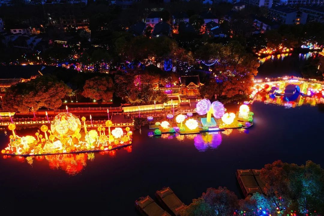 南京秦淮灯会。（图/视觉中国）