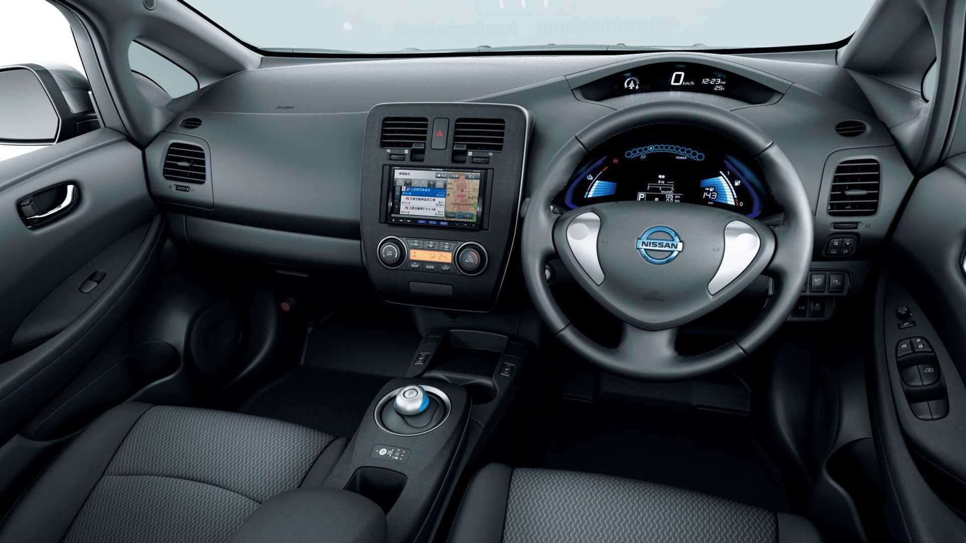 全球首款量产电动车日产聆风第三代登场,此次能否与特斯拉一较高下?