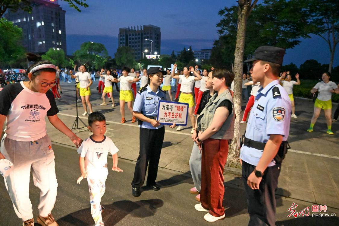 【青春逐梦 高考时刻】静音降噪 为考生筑牢“隔音墙”