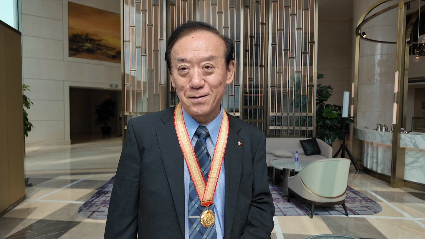 前田哲夫