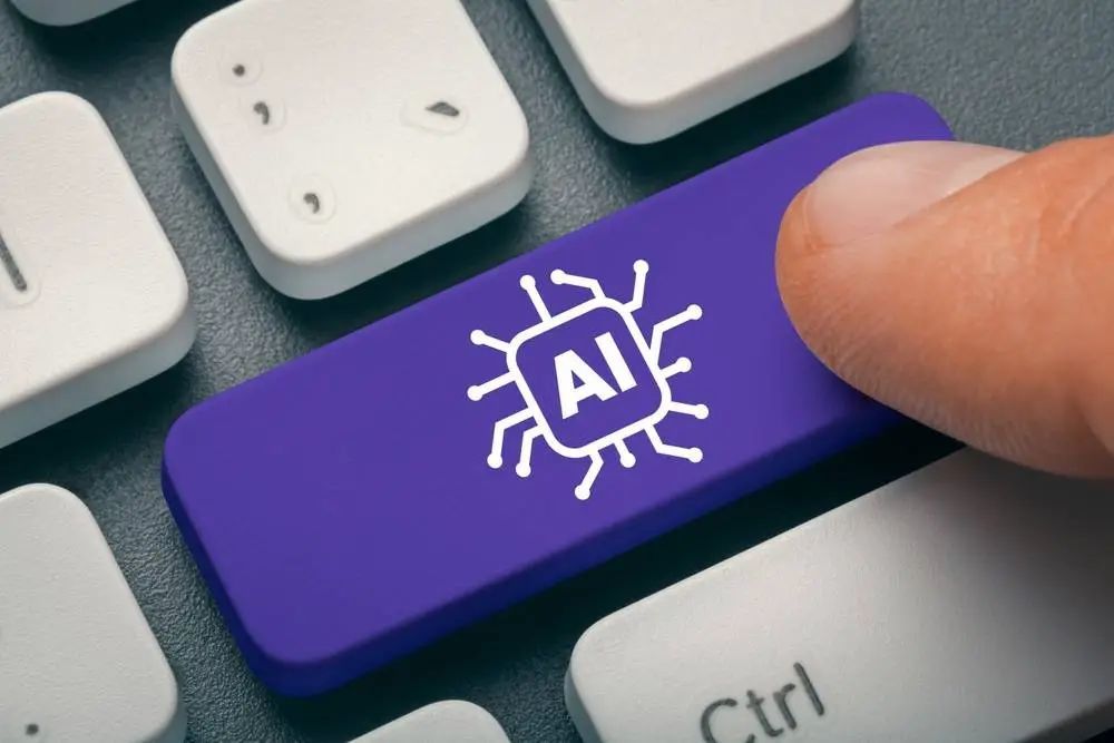 体验完手机上的AI 按钮,我感觉以后它们都会消失