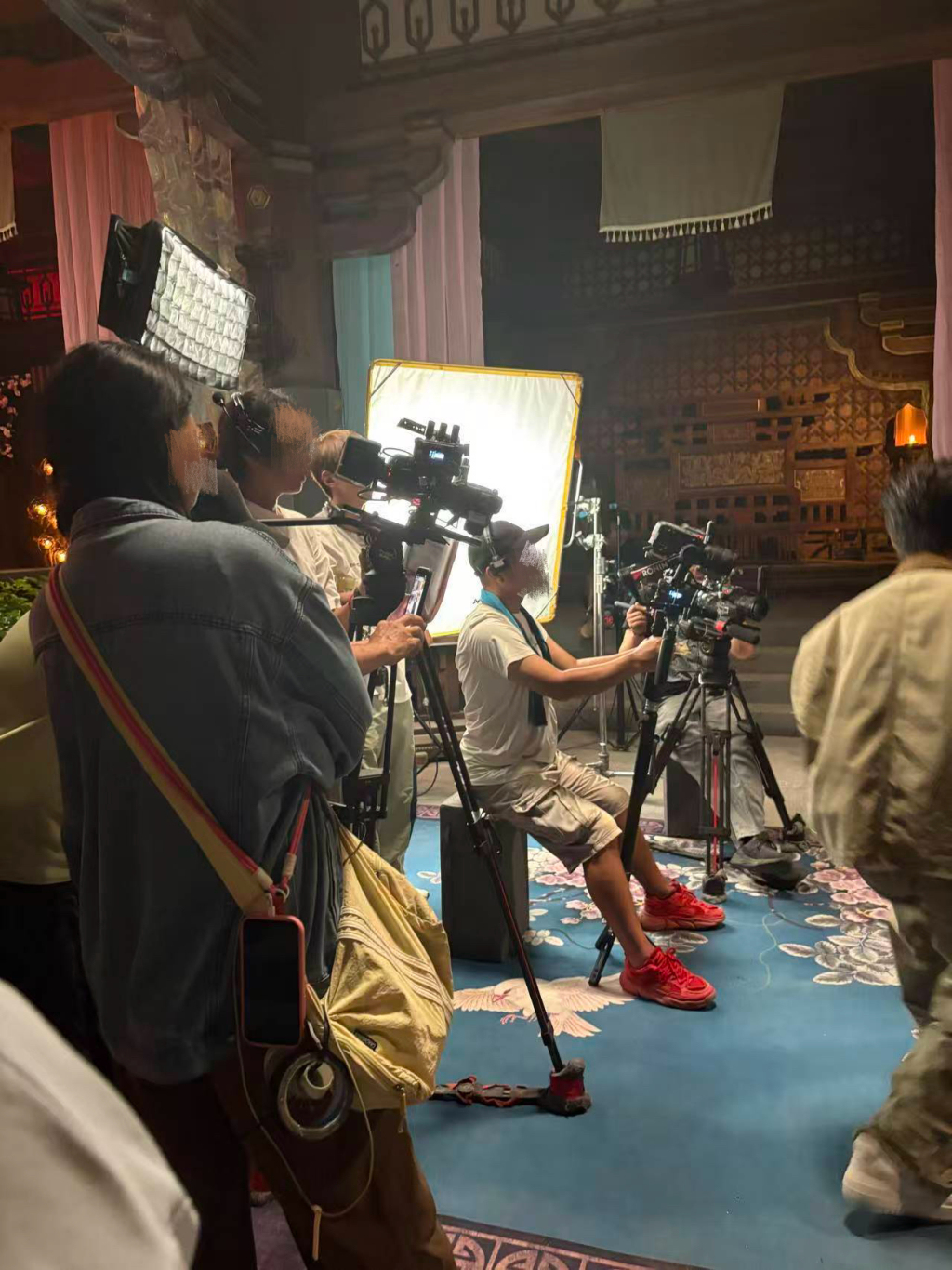 玥玥所在的片场