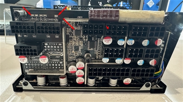 海韵3200W电源配备6个16针接口:杜绝显卡烧毁