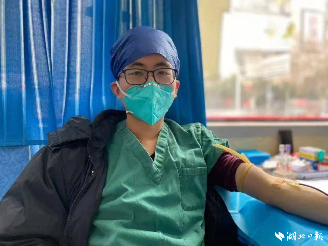 黃任飛每年都主動(dòng)獻(xiàn)血