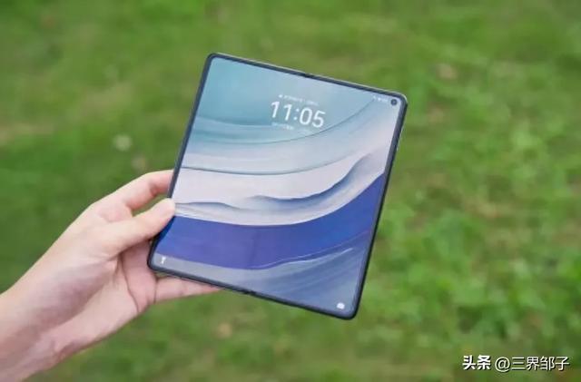 华为折叠屏:以一己之力终结行业混战,友商为何集体“失声”