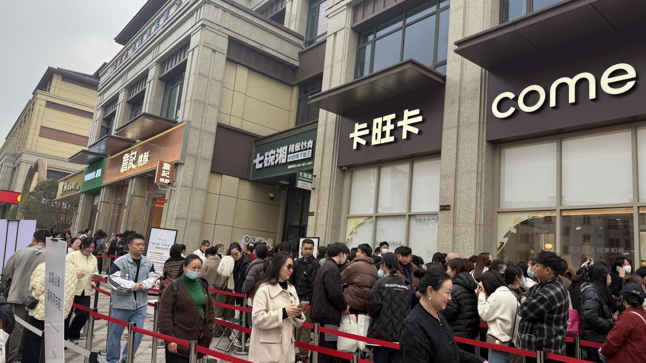 12月2日上午,广德街头。 澎湃新闻记者 吴怡 摄