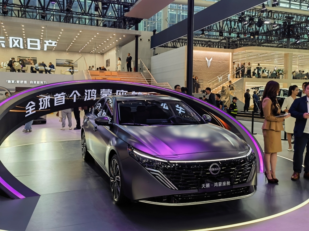 埃安首款增程车限时10.48万起售!综合续航1240公里,上车广汽自研辅助驾驶系统