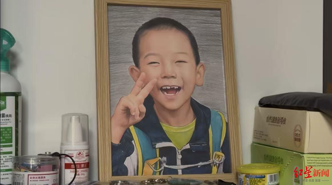 ▲志愿者画的一凯画像