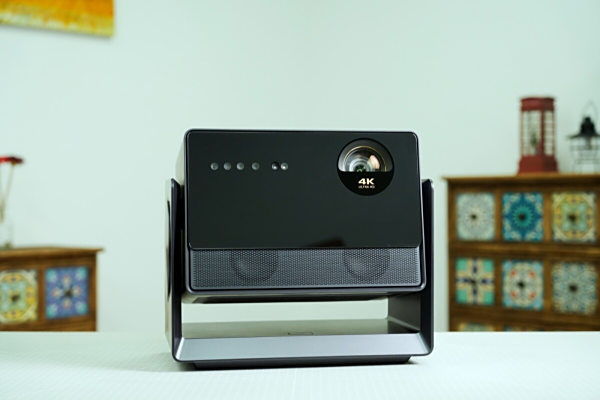 投影仪界的“六边形战士” 当贝S7 Ultra Max高端家用投影仪深度评测