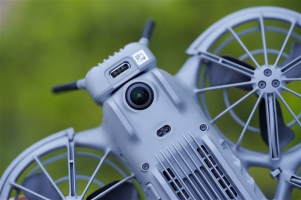 会飞的跟拍摄影师！大疆DJI Neo 2图赏