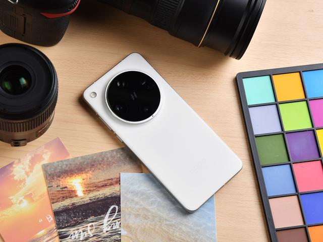 人像夜神的究极形态?OPPO Find X8 Ultra影像评测