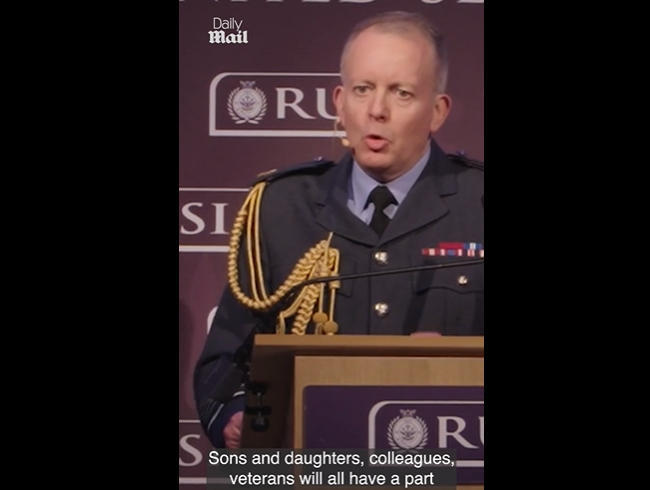 英国新任国防参谋长理查德·奈顿16日呼吁“准备牺牲儿女” 视频截图