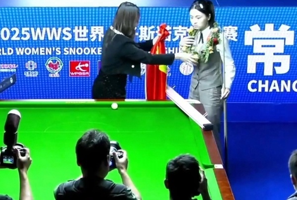 逆转世界第一!苦战7小时,中国斯诺克女将卫冕世锦赛冠军:19年来第一人