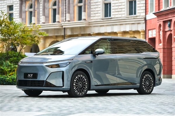 小鹏华为合作再加深！X9超混全球首发搭载下一代增程发电机