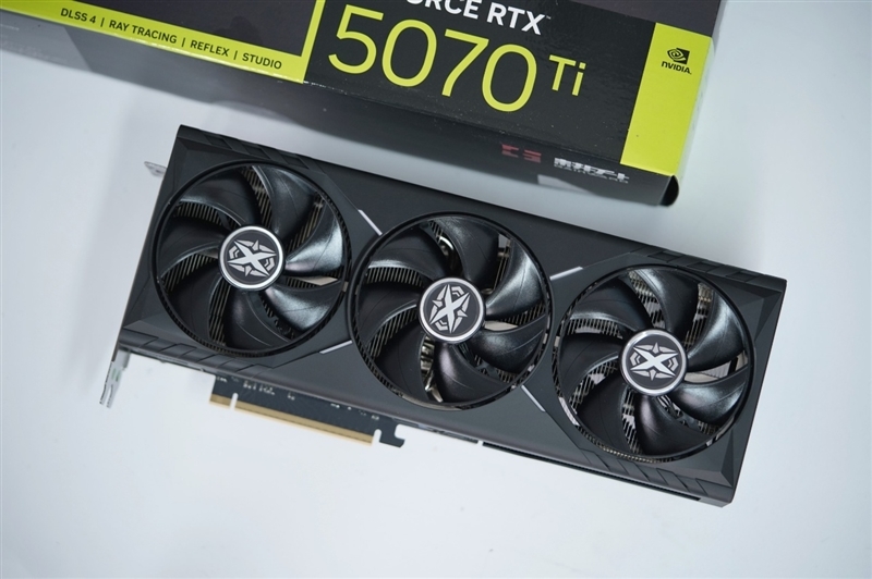 耕升RTX 5070 Ti炫光·超OC显卡评测:外形紧凑 性能不打折