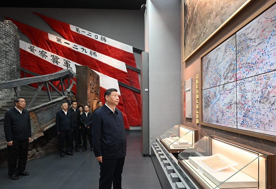 2025年7月7日至8日，习近平总书记在山西考察。这是7日下午，习近平总书记在位于阳泉市狮脑山的百团大战纪念馆考察。新华社记者 谢环驰 摄