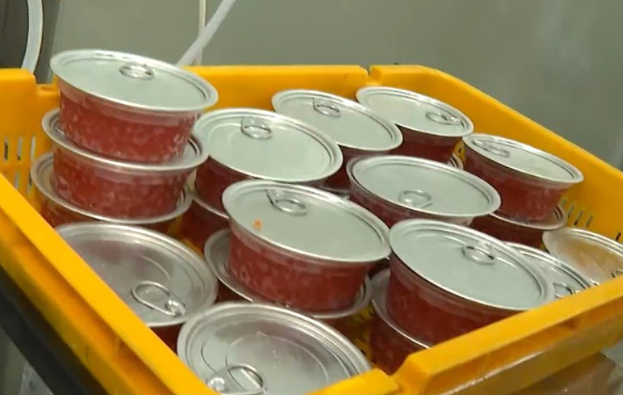 制作成品的红鱼子酱,图源:俄媒