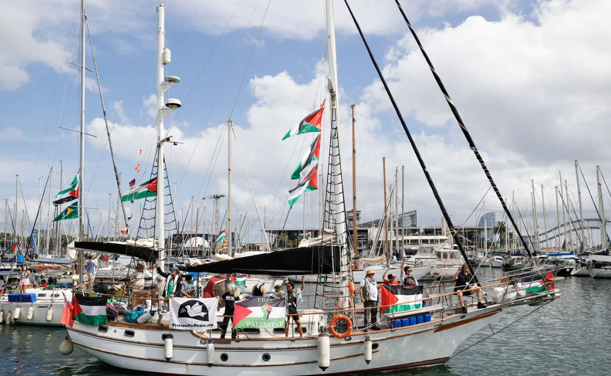 △“全球堅(jiān)韌船隊(duì)”的一艘船只