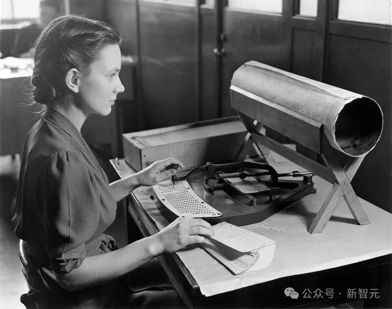 AI教父Hinton警告:有志于编程,不必读大学