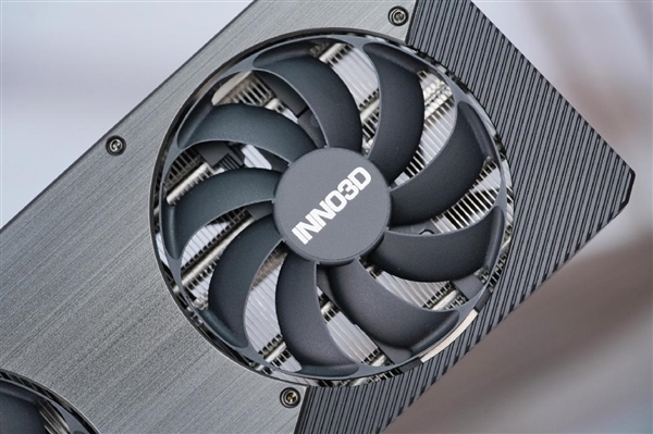 小巧双槽!映众RTX 5060 Ti曜夜16GB显卡图赏