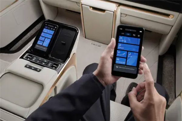 豪华MPV鼻祖!全新雷克萨斯LM 500h发布:国内售价125万起