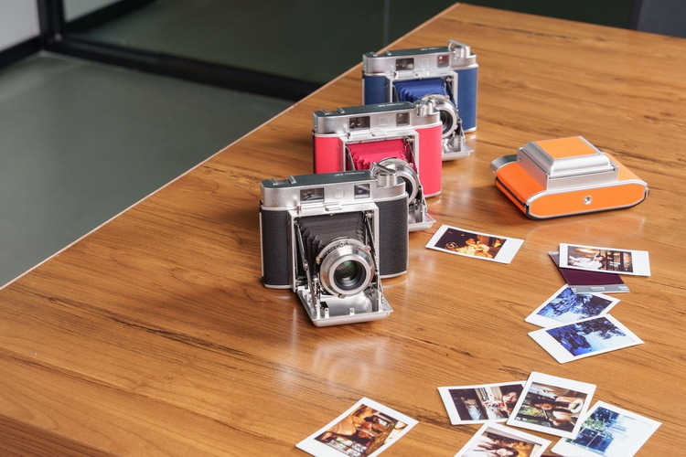 TTartisan-retro-styled-folding-instant-camera-20.jpg