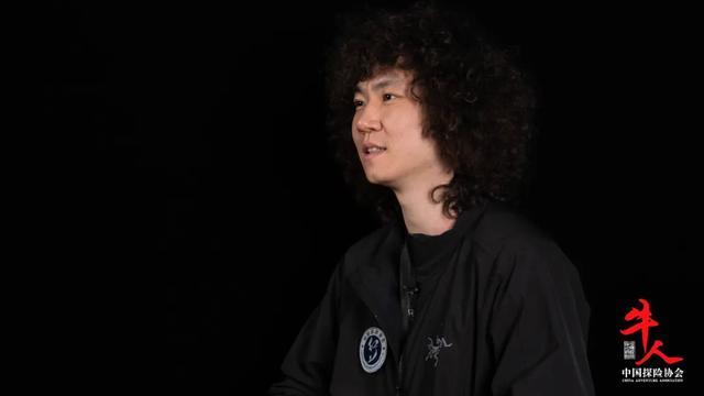 中国探险协会会员张嘉豪收受《牛东谈主》栏目专访