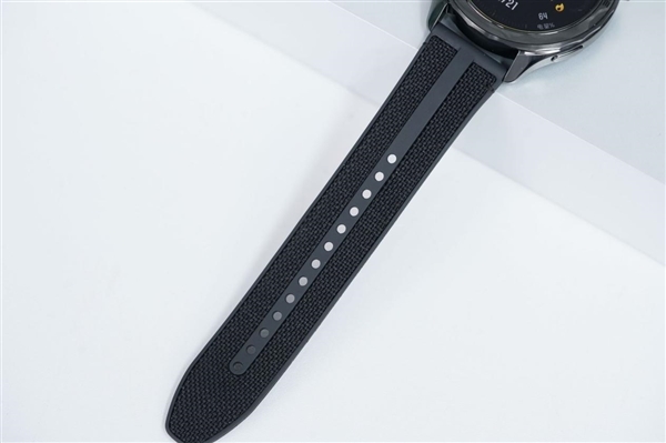 内置玄戒T1芯片!小米手表S4 eSIM 15周年纪念版图赏