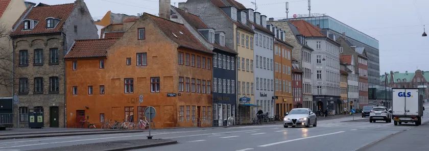 便携中画幅的极致影像 富士GFX100RF评测