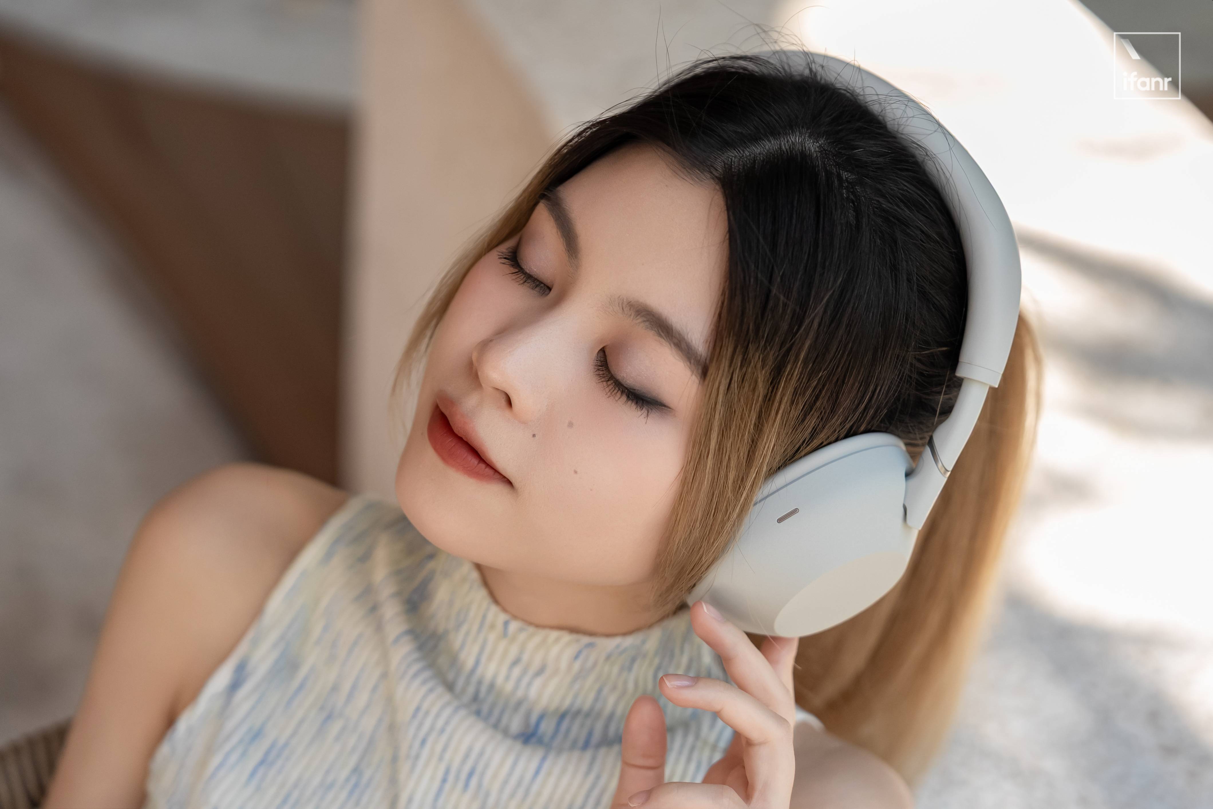 索尼 WH-1000XM6 首发评测:一款迟到三年的索尼旗舰降噪耳机