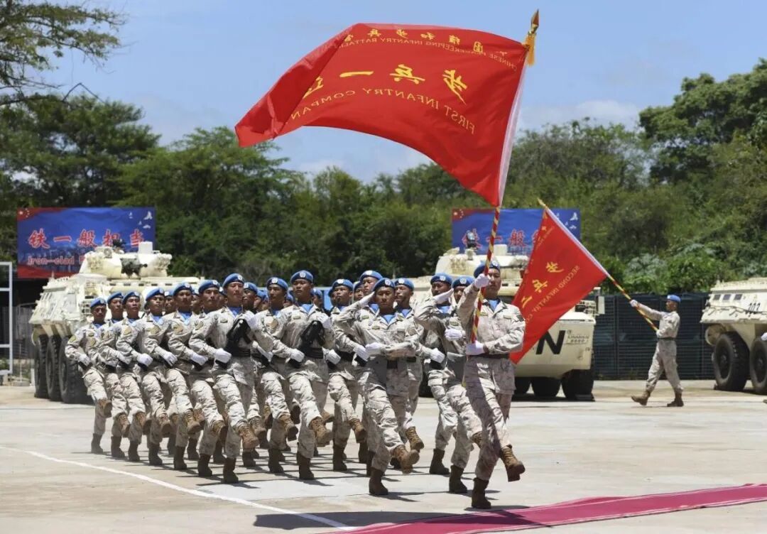 ◆2023年9月28日,联合国驻南苏丹特派团举行授勋仪式,向中国第九批赴南苏丹(朱巴)维和步兵营的700名维和官兵授予联合国“和平荣誉勋章”。