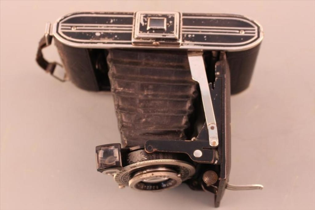 刘仲明使用的相机