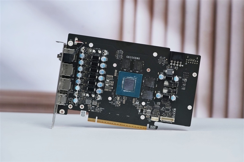 七彩虹iGame RTX 5060 Advanced OC评测:极限释放170W功率 性能表现超RTX 4060 Ti