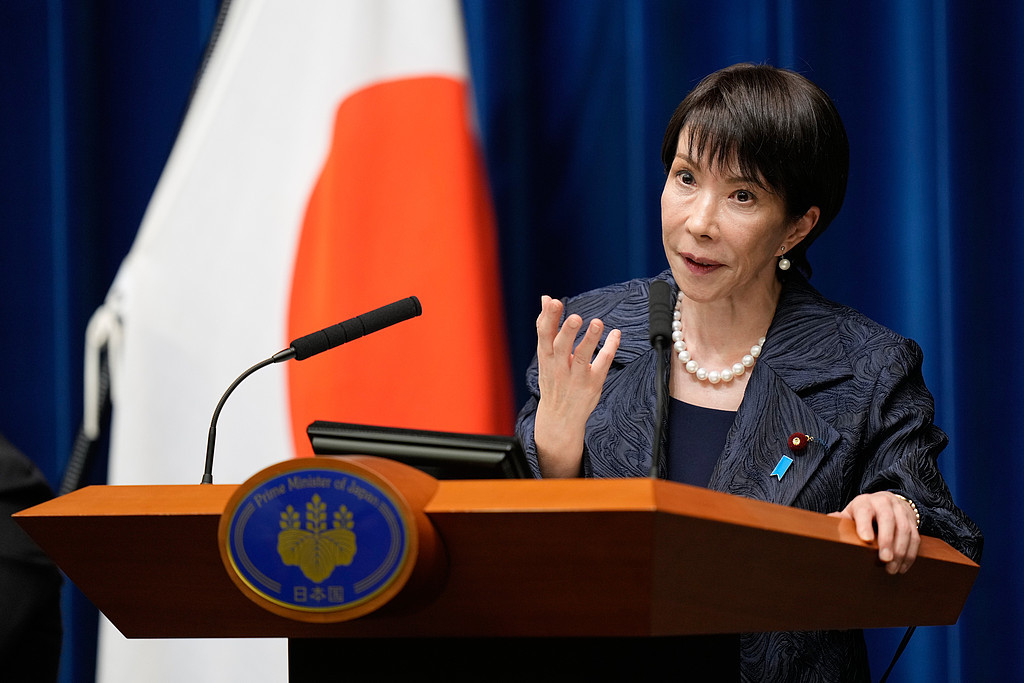 10月21日，日本新首相高市早苗在首相官邸举行记者会。（视觉中国）