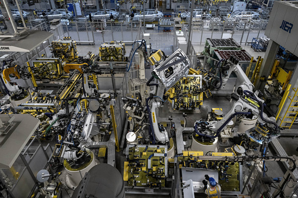 中国一家新能源汽车企业工厂