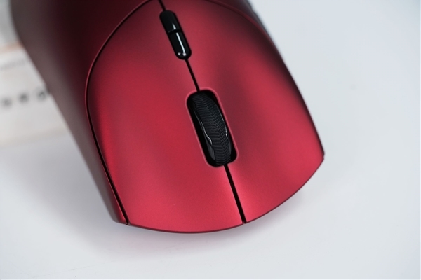 质感金属漆涂装!雷柏VT7二代系列鼠标图赏