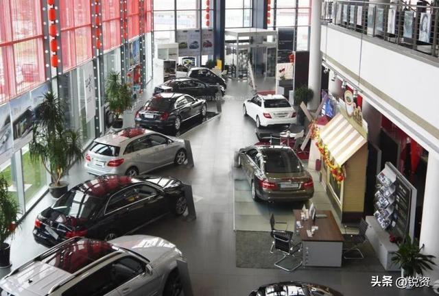 撤离核心商圈!新能源车企集体“大逃亡”,玩法彻底变了